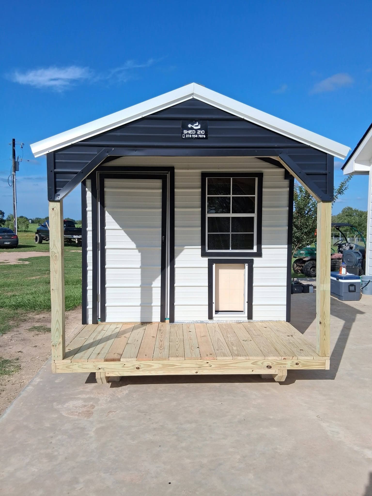 8x12x7 Deluxe Doggie House shed built in Hallettsville, TX