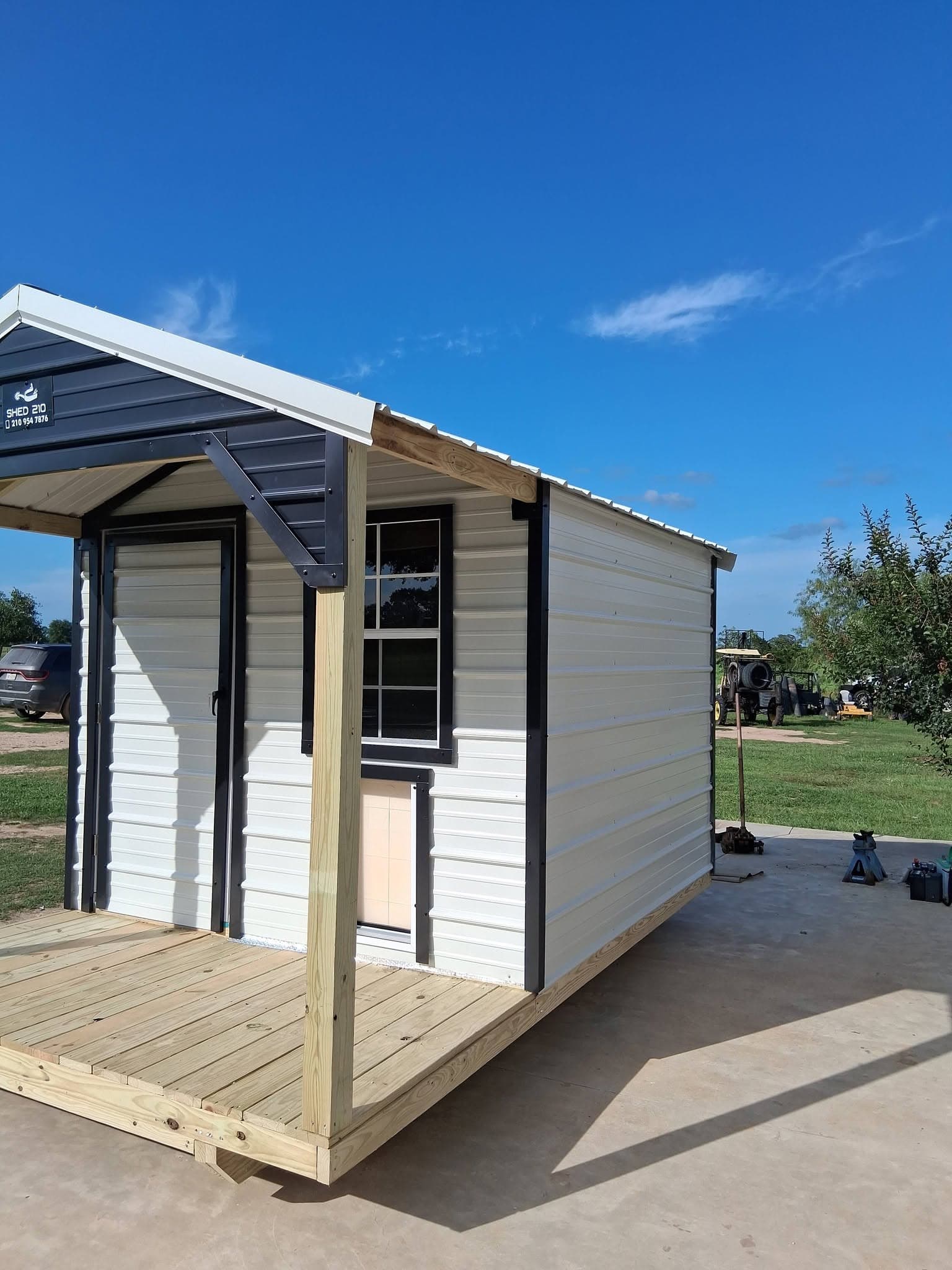 8x12x7 Deluxe Doggie House shed built in Hallettsville, TX